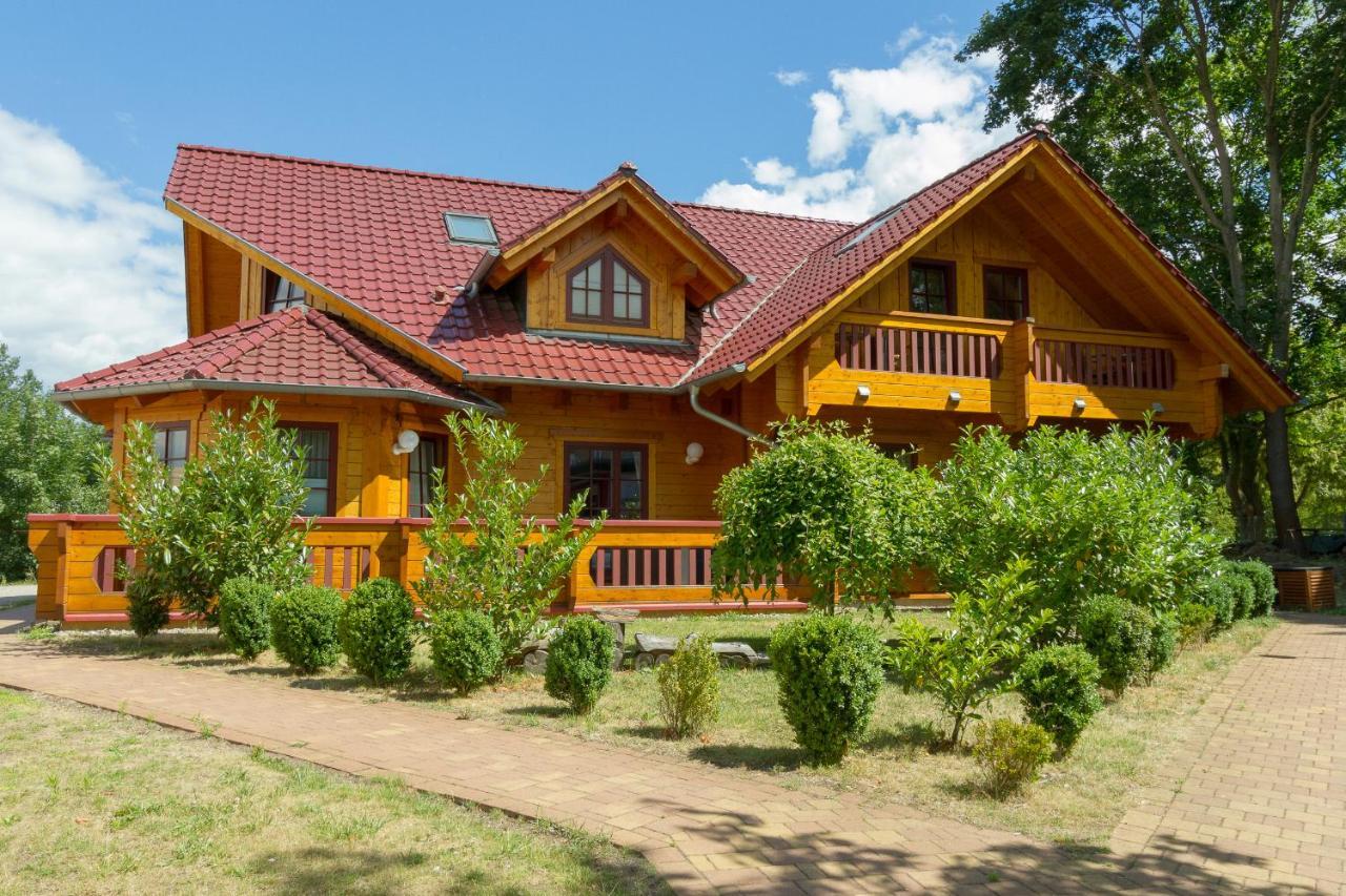Hotel & Restaurant Wilder Eber Eberswalde-Finow Exterior foto