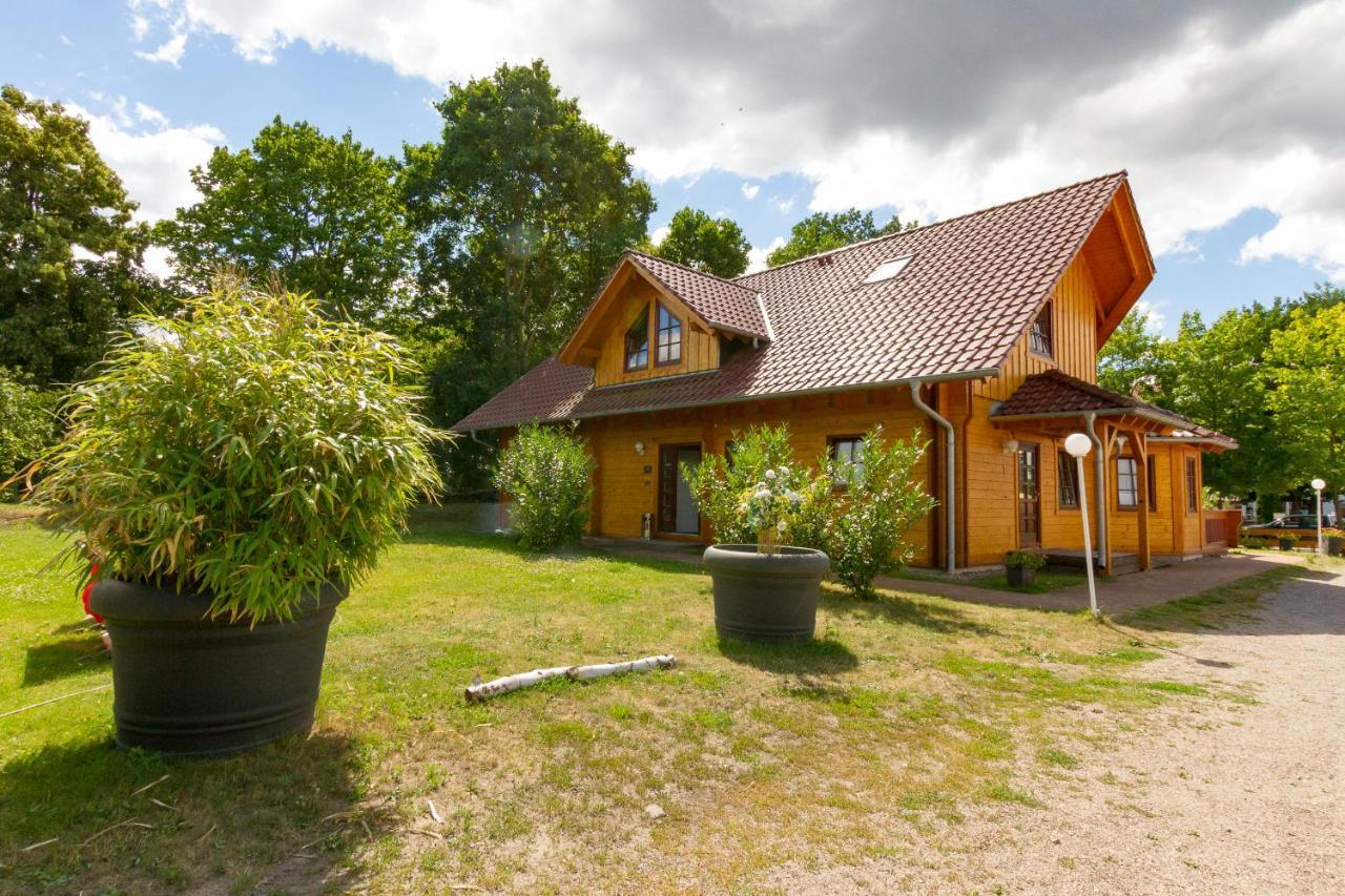 Hotel & Restaurant Wilder Eber Eberswalde-Finow Exterior foto